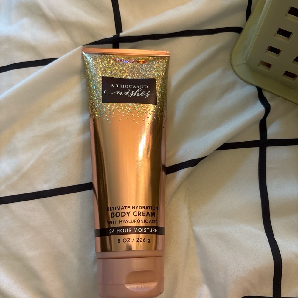 Ultimate Hydration Body Cream Bath&Bodyworks a thousand wishes full size